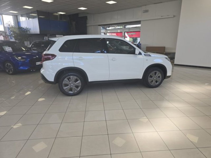 Suzuki Vitara nuova a Reggio Emilia (6)