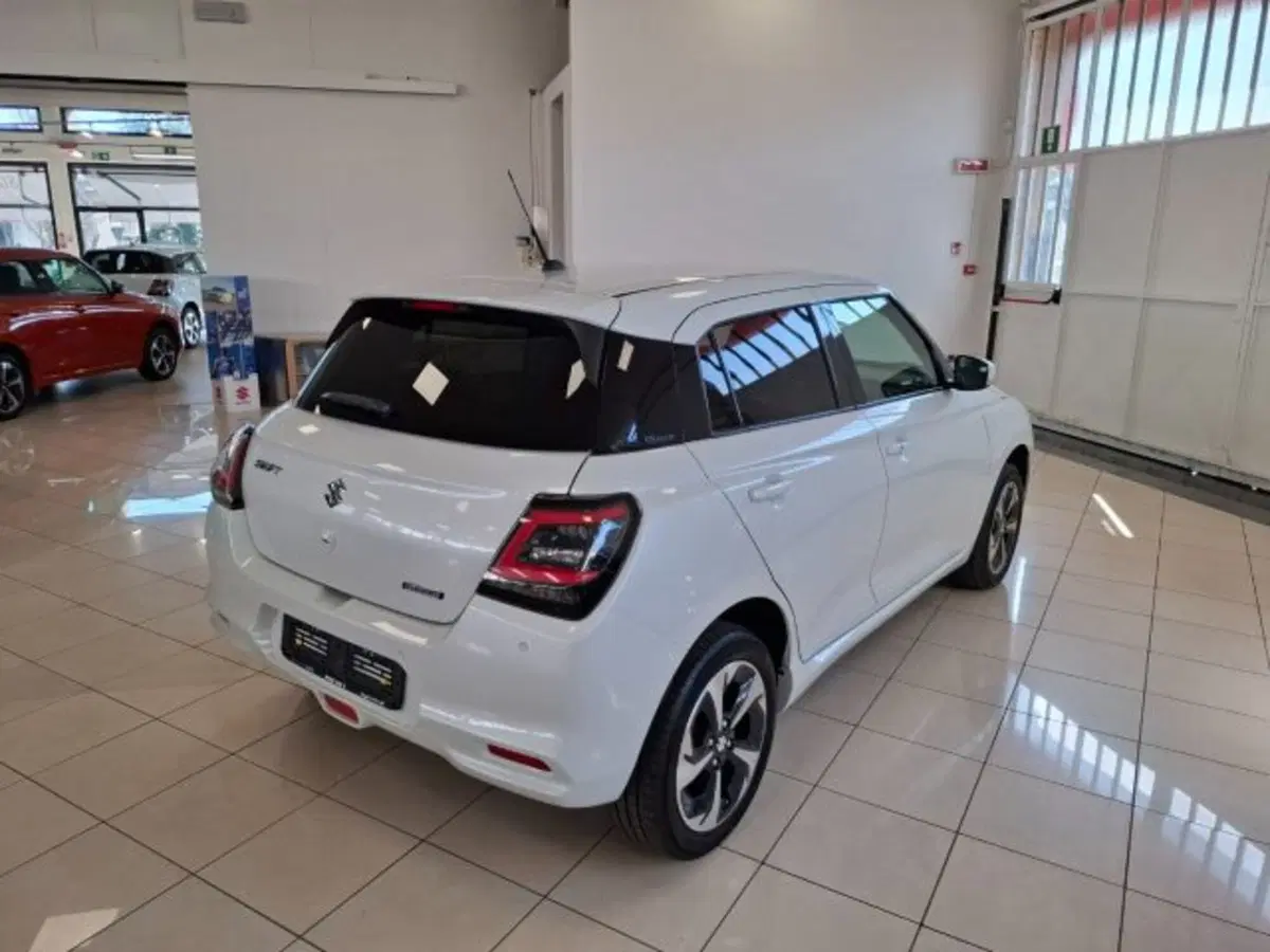 Suzuki Swift nuova a Reggio Emilia (5)