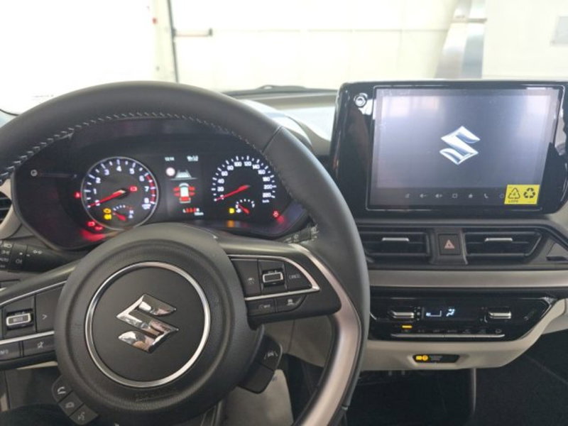 Suzuki Swift nuova a Reggio Emilia (11)