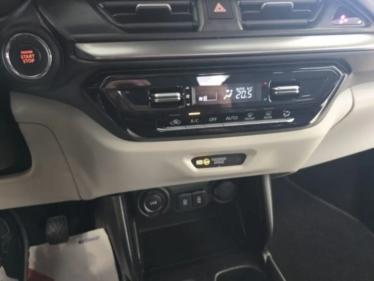 Suzuki Swift nuova a Reggio Emilia (13)