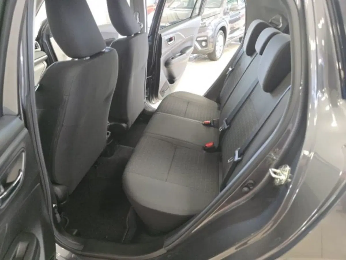 Suzuki Swift nuova a Reggio Emilia (15)