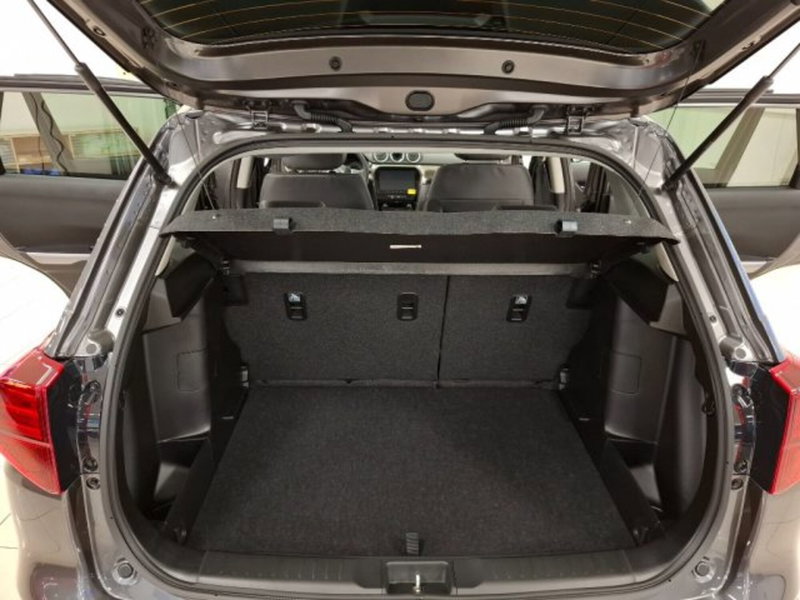 Suzuki Vitara nuova a Reggio Emilia (18)