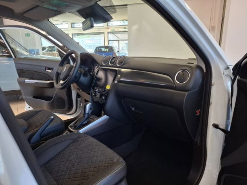 Suzuki Vitara nuova a Reggio Emilia (18)