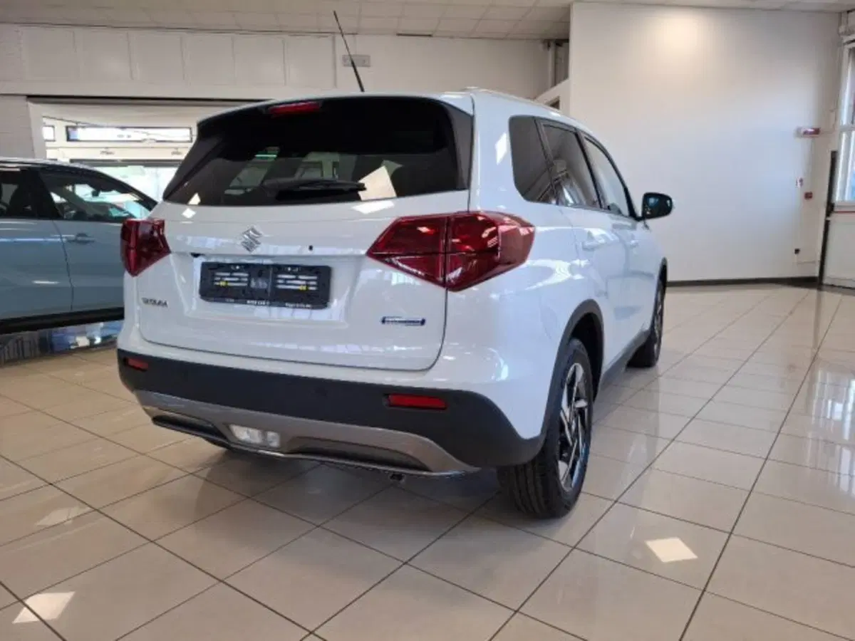 Suzuki Vitara nuova a Reggio Emilia (5)