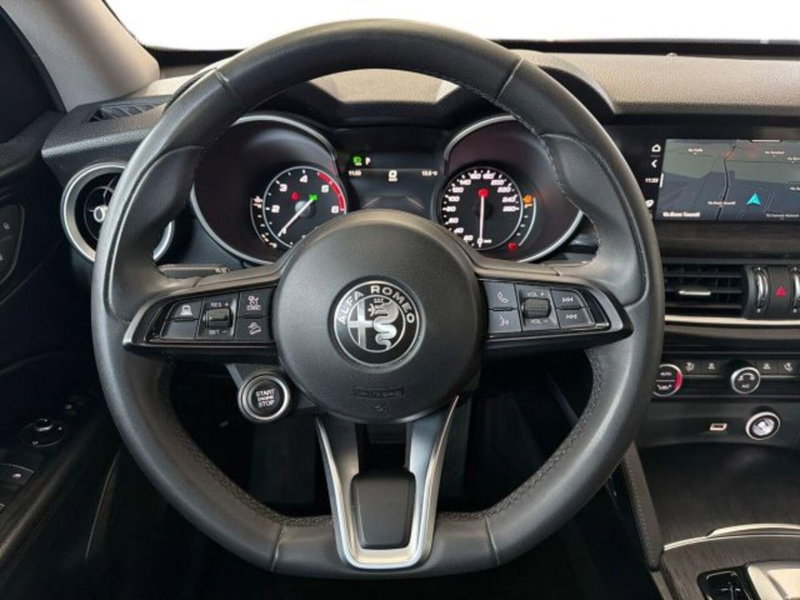 Alfa Romeo Stelvio usata a Bologna (14)