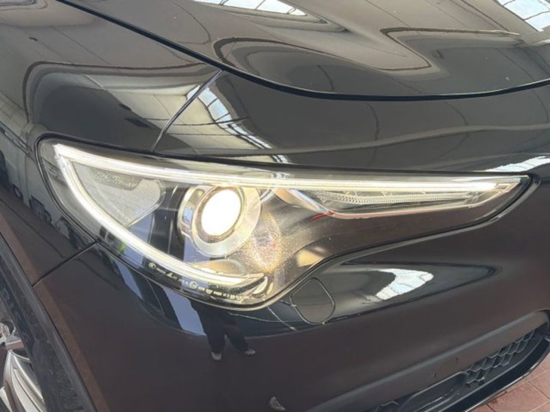 Alfa Romeo Stelvio usata a Bologna (7)