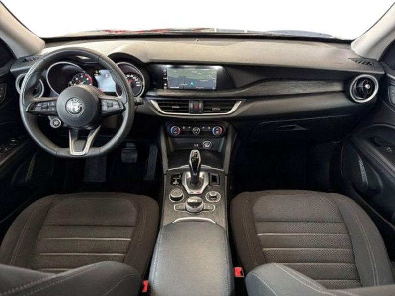 Alfa Romeo Stelvio usata a Bologna (9)