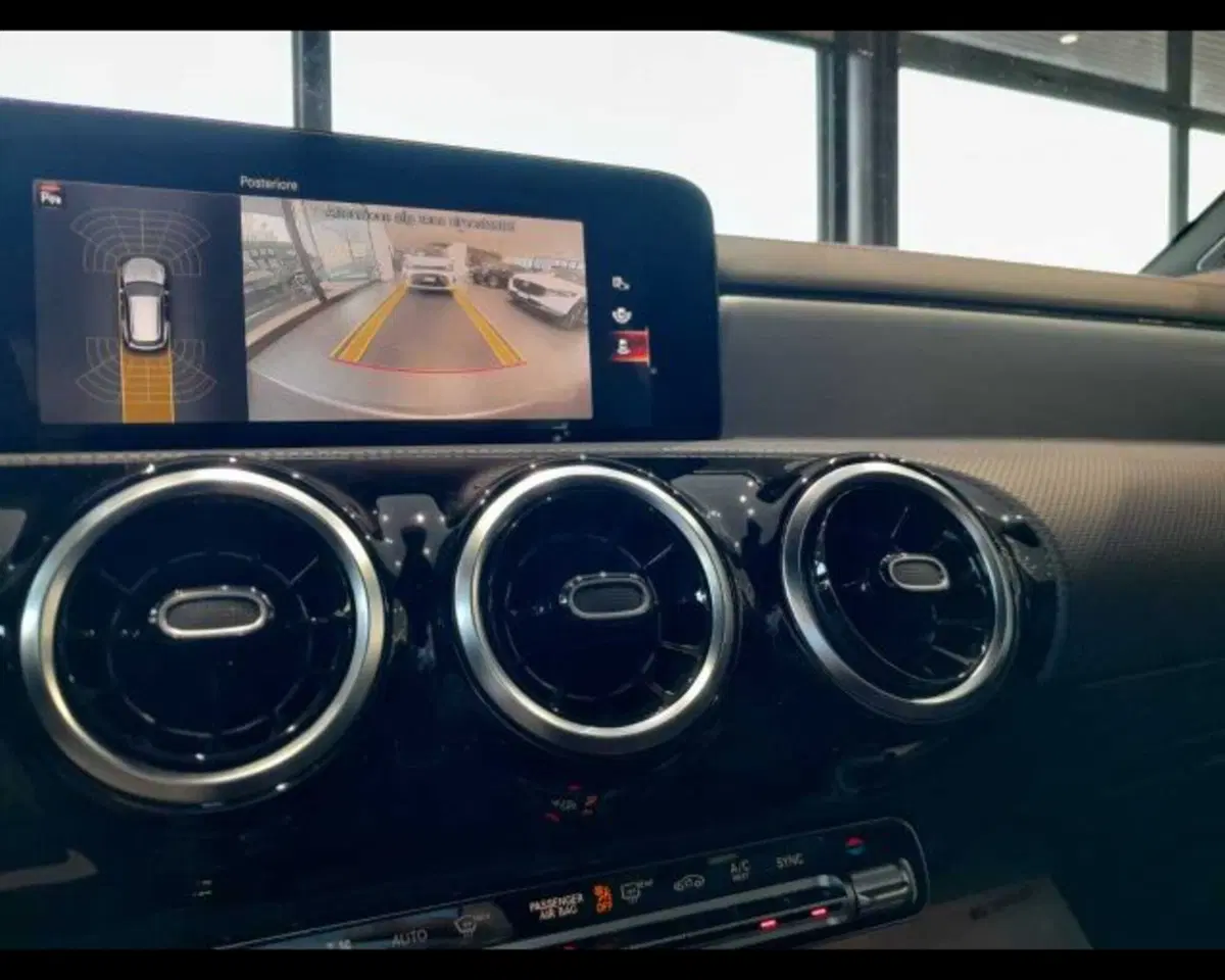 Mercedes-Benz CLA Shooting Brake usata a Bologna (15)