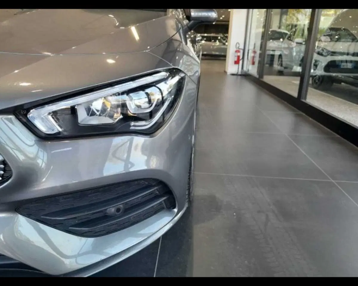 Mercedes-Benz CLA Shooting Brake usata a Bologna (8)