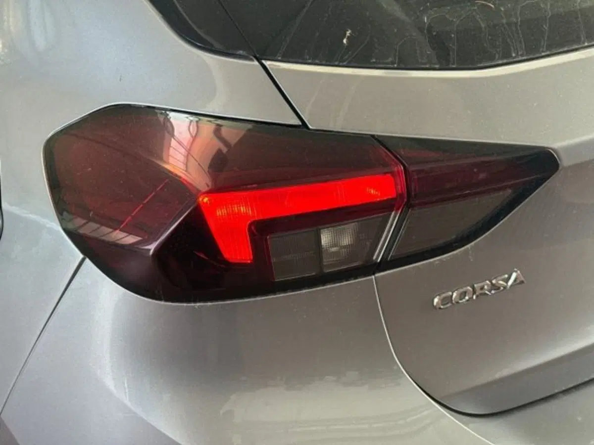 Opel Corsa usata a Bologna (8)