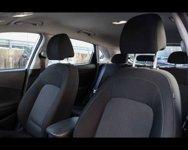 Hyundai Kona usata a Bologna (15)