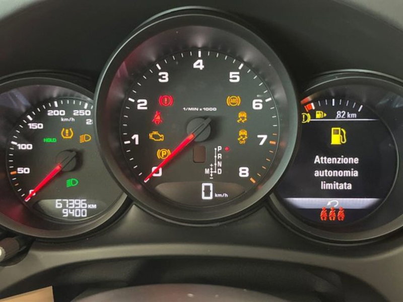 Porsche Macan usata a Bologna (11)