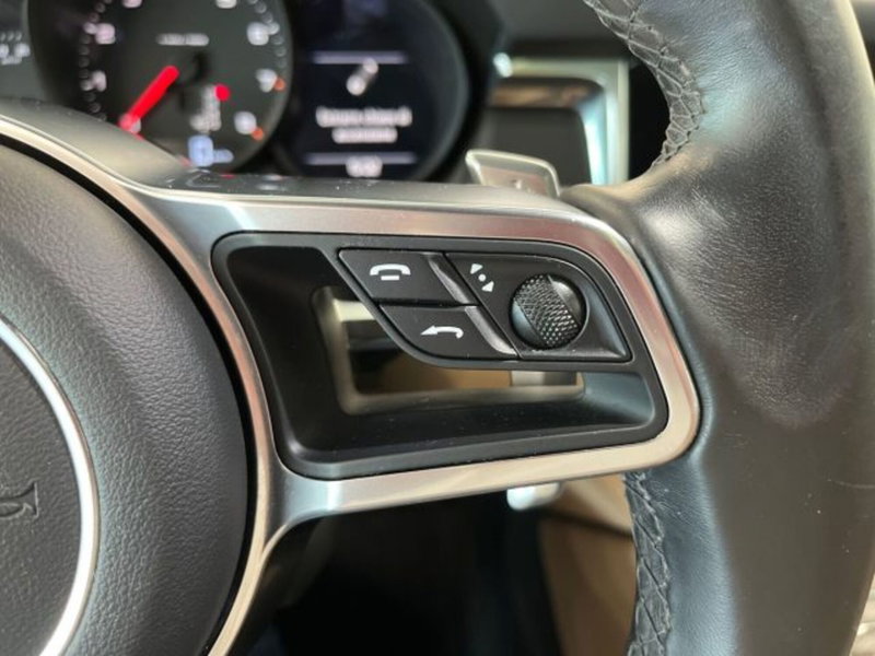 Porsche Macan usata a Bologna (17)