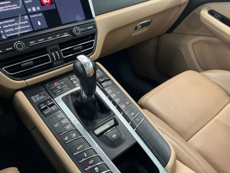 Porsche Macan usata a Bologna (19)