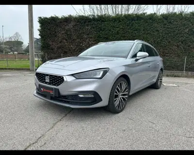 SEAT Leon ST Sportstourer 1.5 eTSI 150 CV DSG Xcellence del 2021 usata a Castenaso