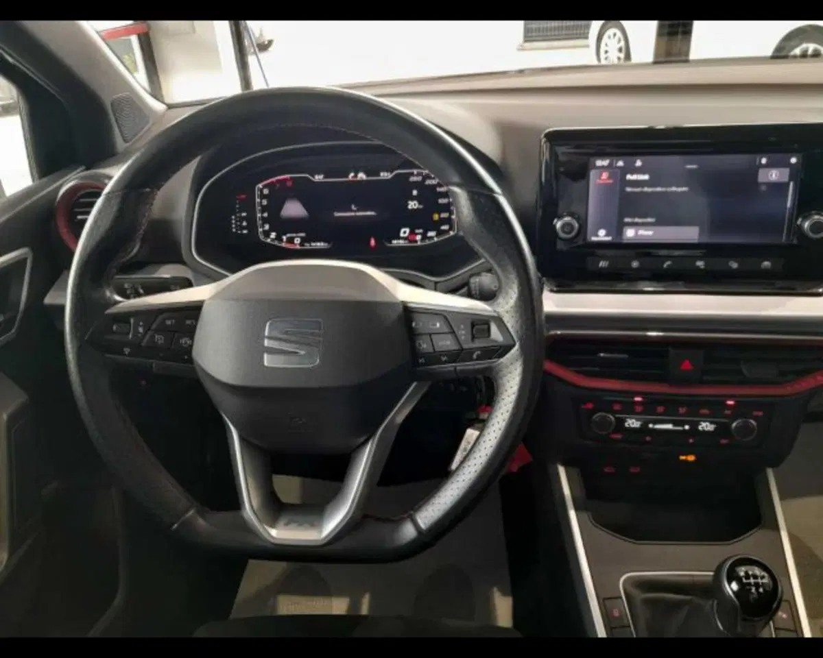 SEAT Arona usata a Bologna (8)