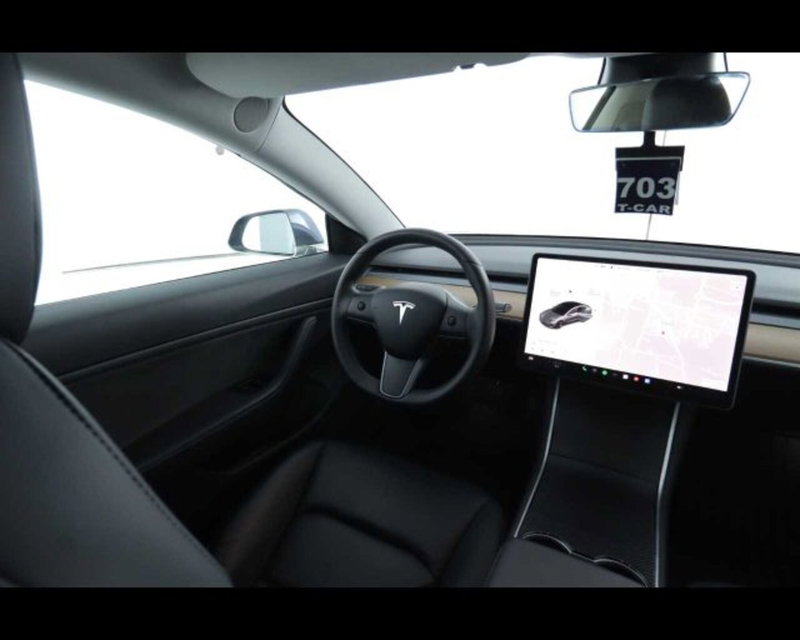 Tesla Model 3 usata a Bologna (13)