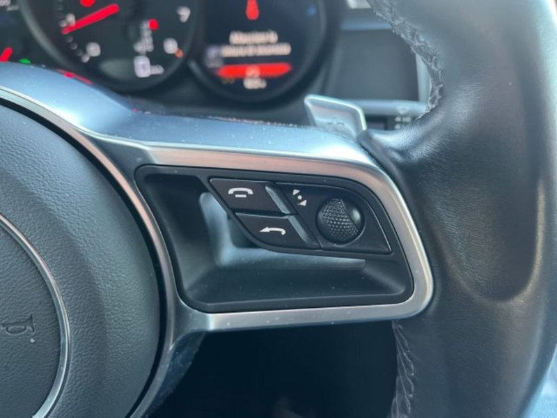 Porsche Macan usata a Bologna (16)