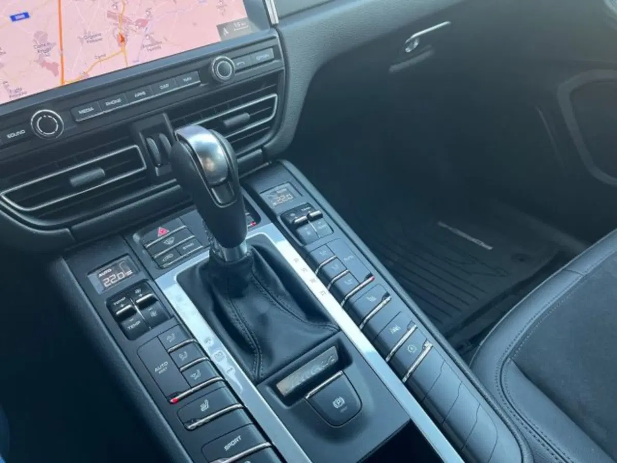 Porsche Macan usata a Bologna (18)