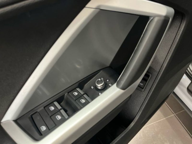 Audi Q3 Sportback usata a Bologna (16)