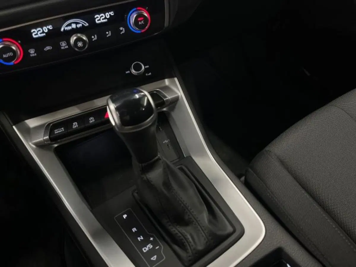 Audi Q3 Sportback usata a Bologna (17)