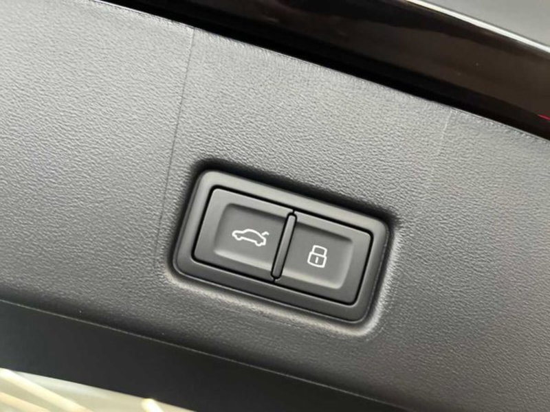 Audi Q4 Sportback nuova a Bologna (19)