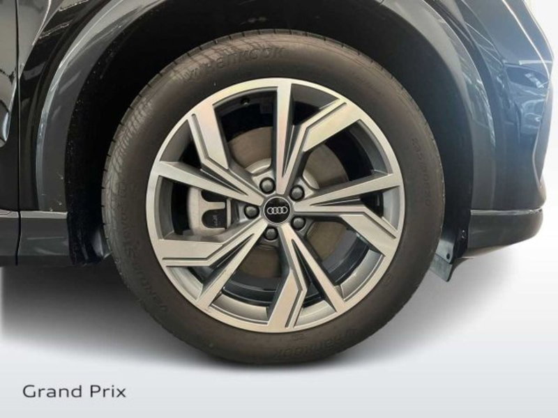 Audi Q4 Sportback nuova a Bologna (6)