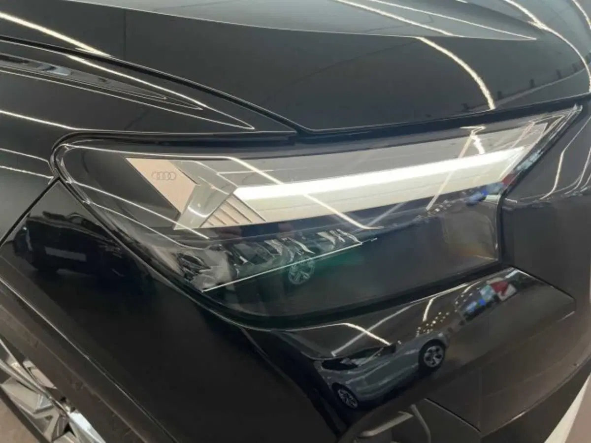 Audi Q4 Sportback nuova a Bologna (7)