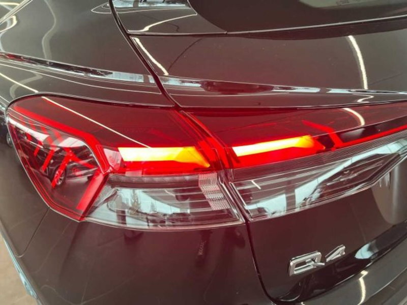 Audi Q4 Sportback nuova a Bologna (8)