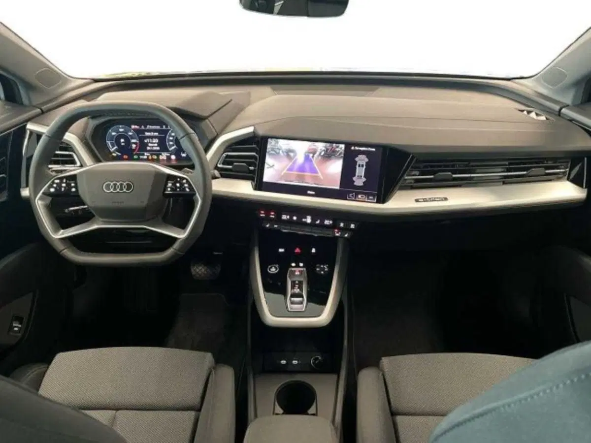 Audi Q4 Sportback nuova a Bologna (9)