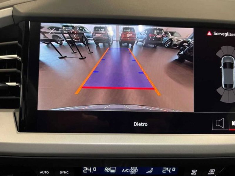 Audi Q4 Sportback nuova a Bologna (14)