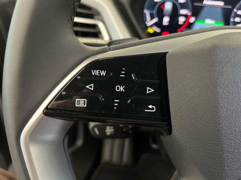 Audi Q4 Sportback nuova a Bologna (15)