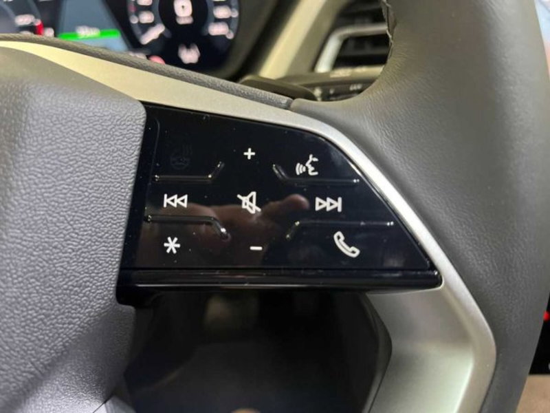 Audi Q4 Sportback nuova a Bologna (16)