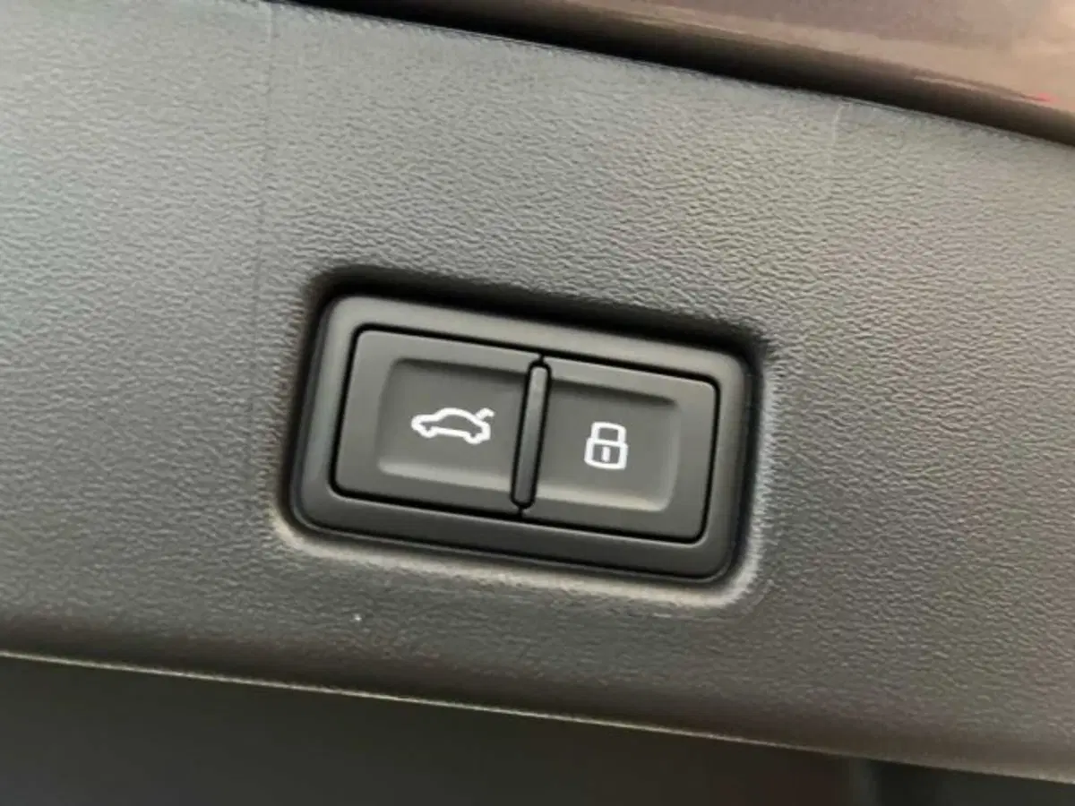 Audi Q4 Sportback nuova a Bologna (19)