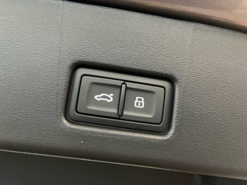 Audi Q4 Sportback nuova a Bologna (19)