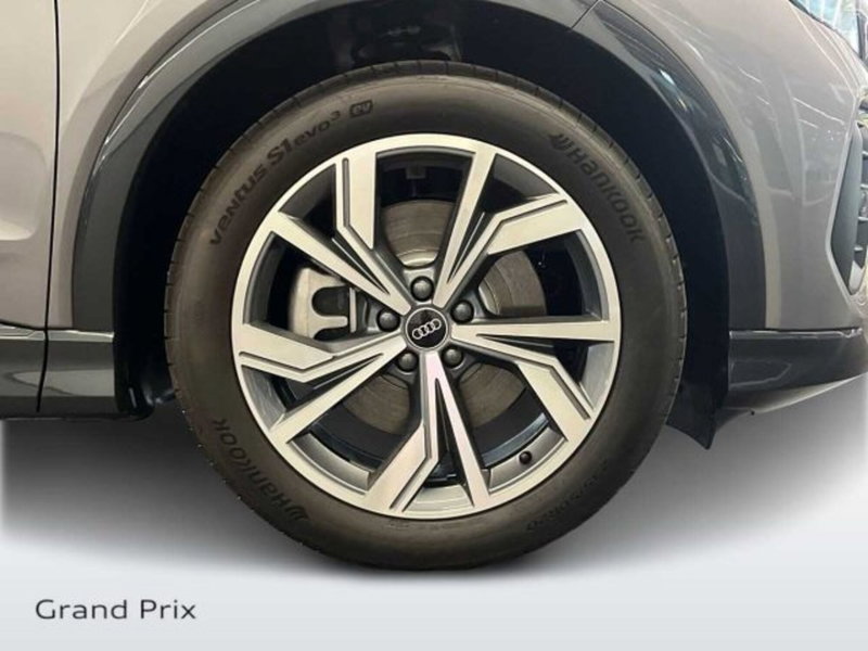 Audi Q4 Sportback nuova a Bologna (6)