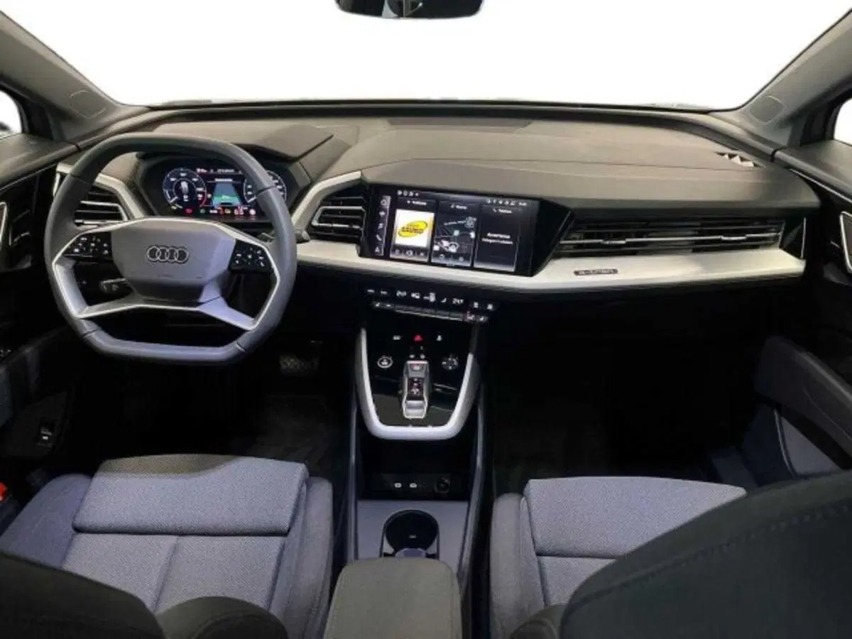 Audi Q4 Sportback nuova a Bologna (9)