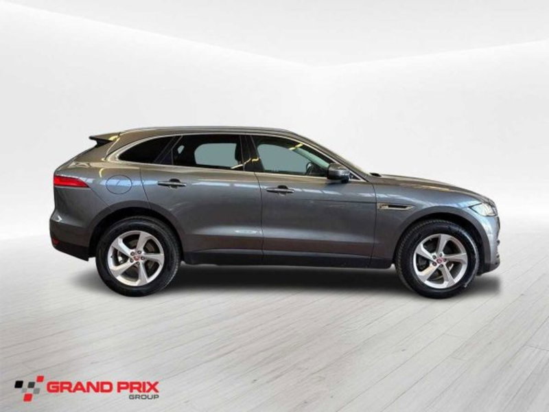 Jaguar F-Pace usata a Bologna (4)