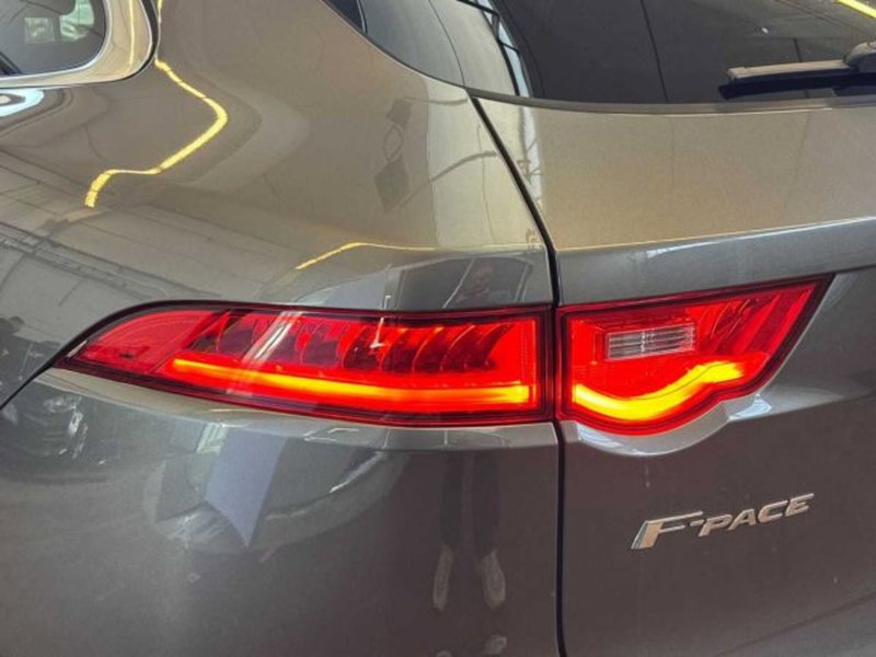 Jaguar F-Pace usata a Bologna (8)