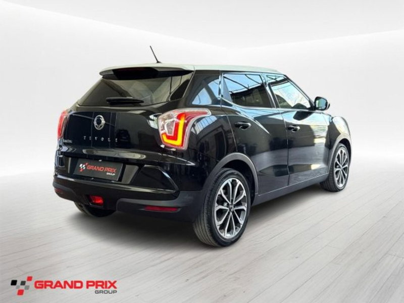 Ssangyong Tivoli usata a Bologna (2)