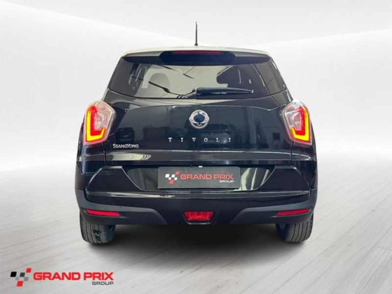 Ssangyong Tivoli usata a Bologna (5)