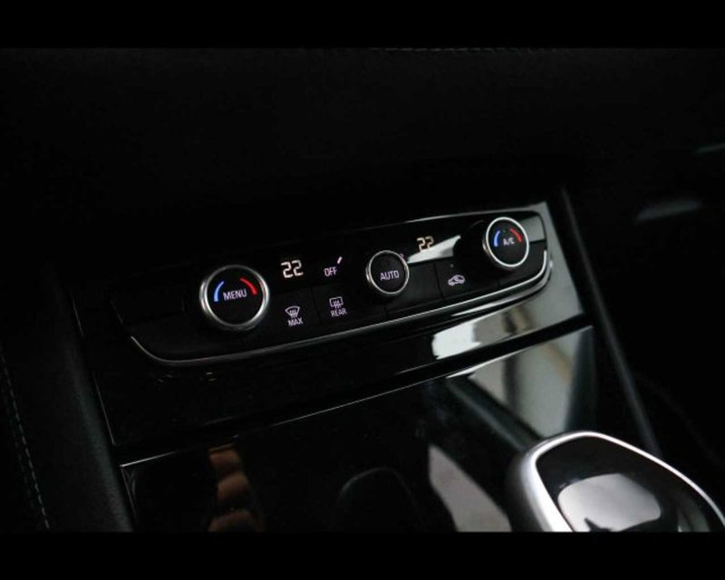 Opel Grandland X usata a Bologna (18)