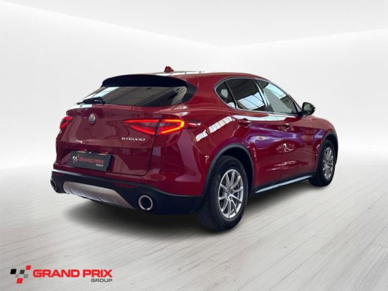 Alfa Romeo Stelvio usata a Bologna (2)