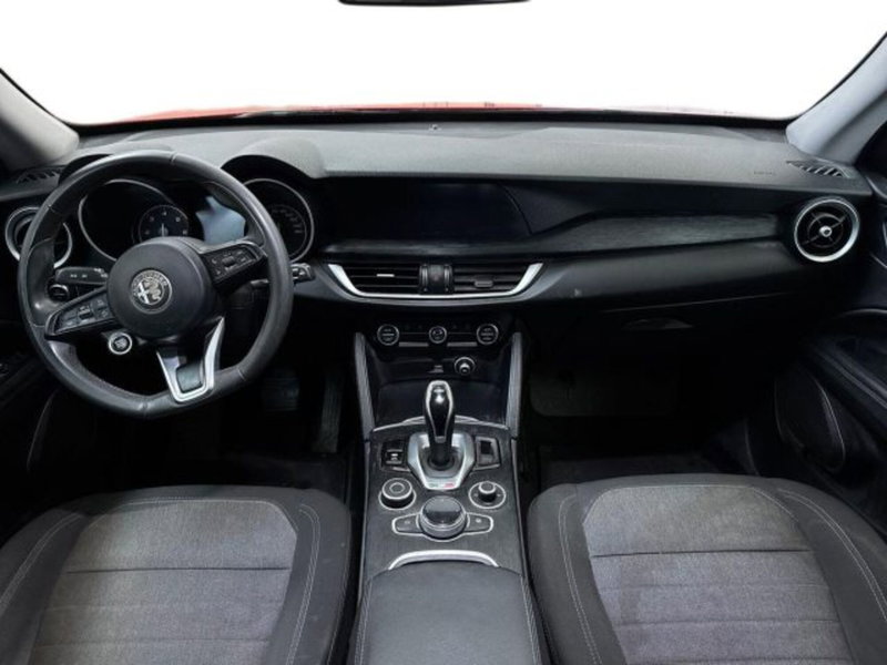 Alfa Romeo Stelvio usata a Bologna (9)