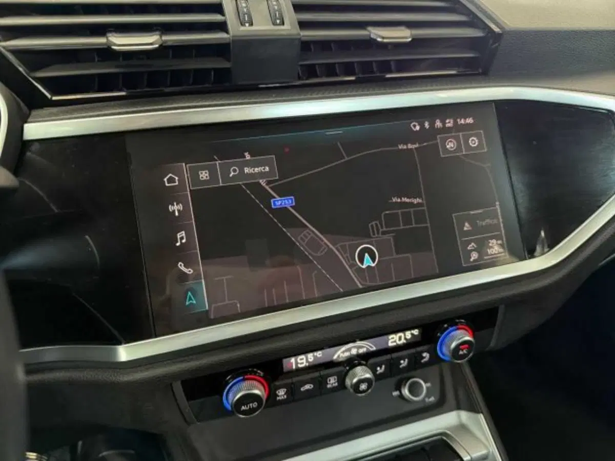 Audi Q3 Sportback usata a Bologna (16)