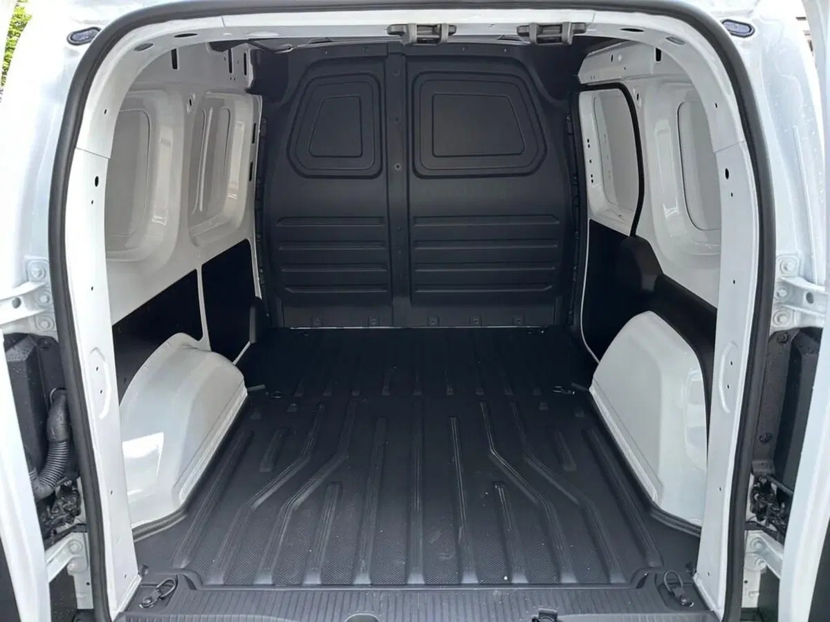 Nissan Townstar nuova a Sondrio (13)