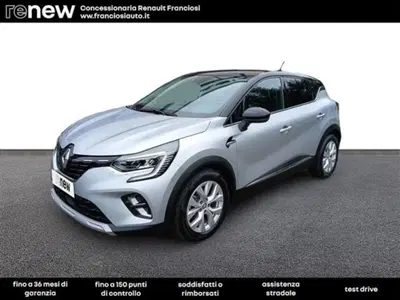 Renault Captur Plug-in Hybrid E-Tech 160 CV Intens del 2022 usata a Mirandola