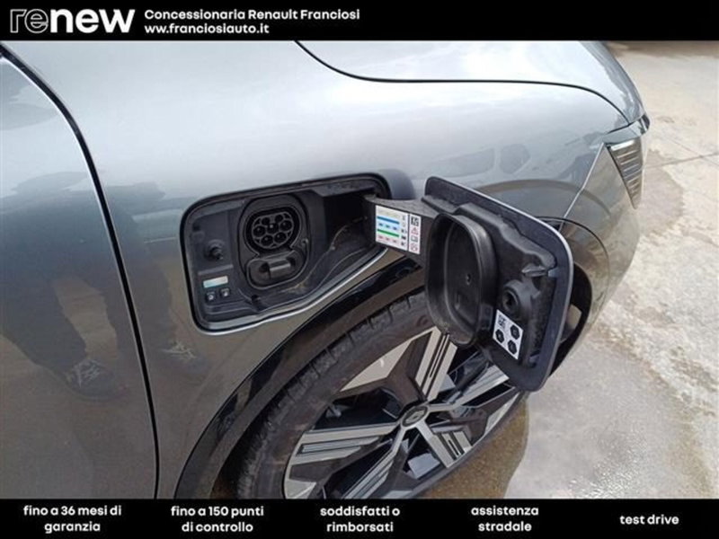 Renault Megane E-Tech Electric usata a Modena (17)