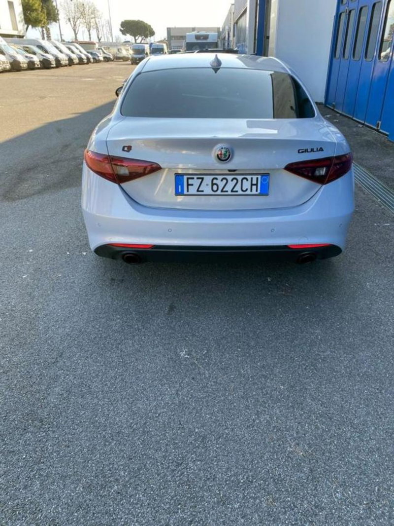 Alfa Romeo Giulia usata a Brescia (6)