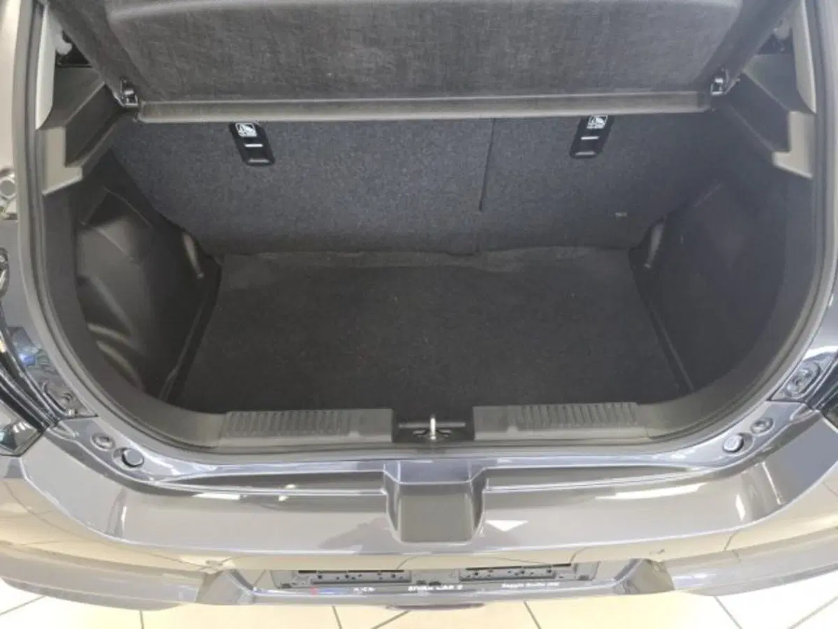 Suzuki Swift nuova a Reggio Emilia (16)